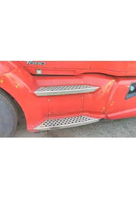 KENWORTH T680 CAB SKIRT/SIDE FAIRING
