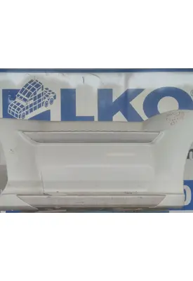 KENWORTH T680 CAB SKIRT/SIDE FAIRING