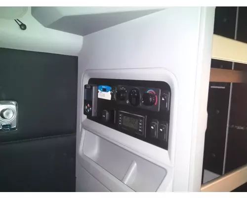 KENWORTH T680 CAB