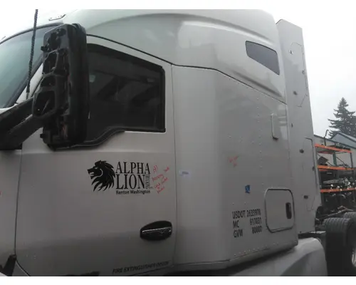 KENWORTH T680 CAB