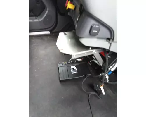 KENWORTH T680 CAB