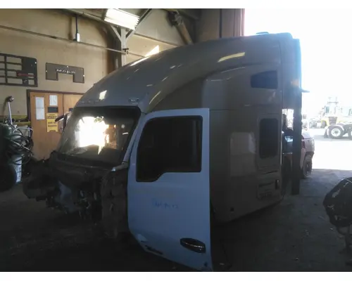 KENWORTH T680 CAB