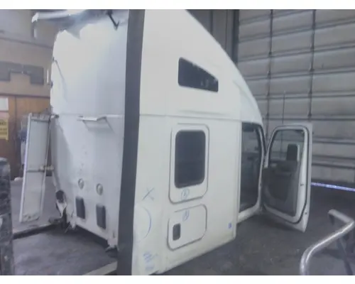 KENWORTH T680 CAB