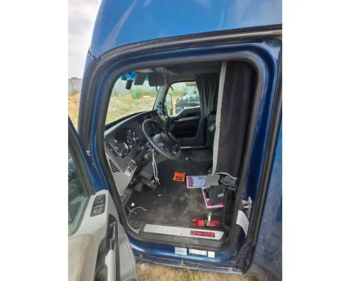 KENWORTH T680 CAB