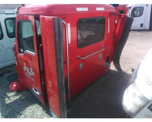 KENWORTH T680 CAB