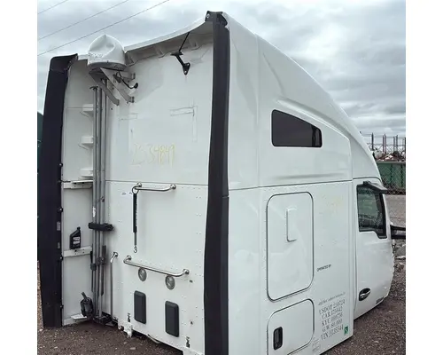 KENWORTH T680 CAB