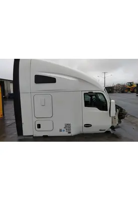 KENWORTH T680 CAB