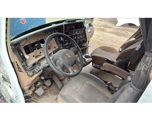 KENWORTH T680 CAB