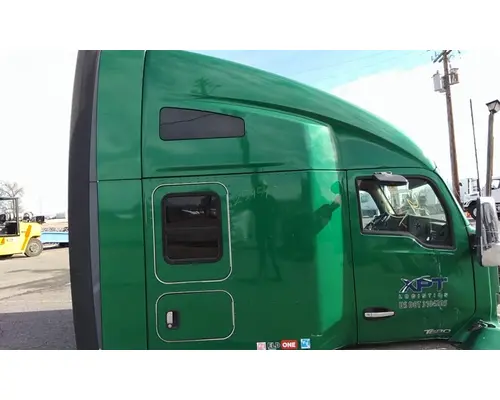 KENWORTH T680 CAB