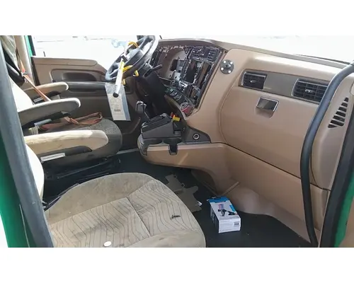 KENWORTH T680 CAB