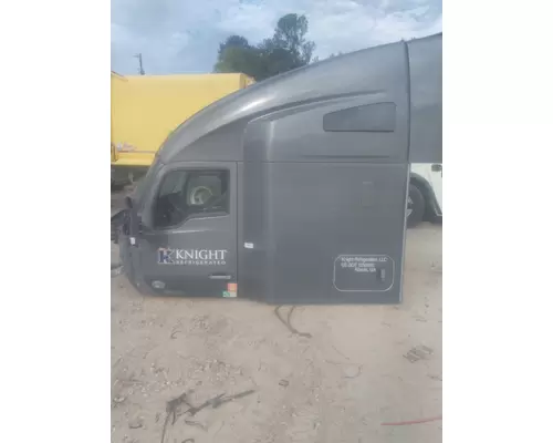 KENWORTH T680 CAB