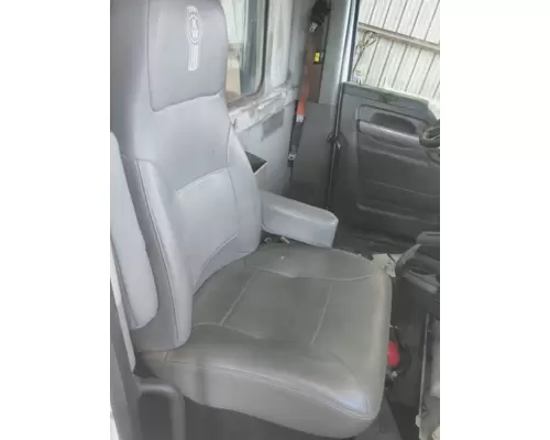 KENWORTH T680 CAB