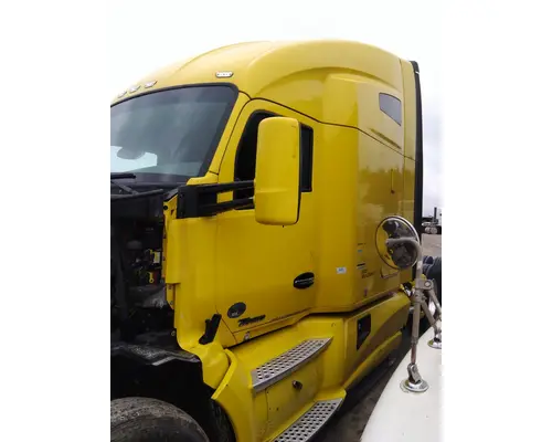 KENWORTH T680 CAB
