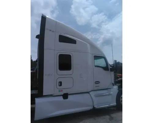 KENWORTH T680 CAB