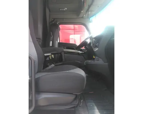 KENWORTH T680 CAB