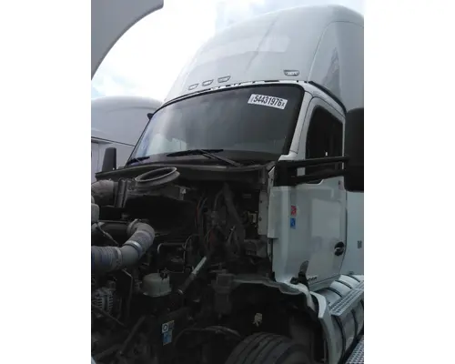 KENWORTH T680 CAB