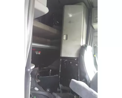 KENWORTH T680 CAB