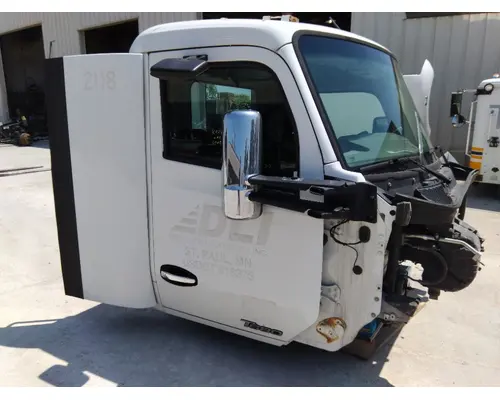 KENWORTH T680 CAB