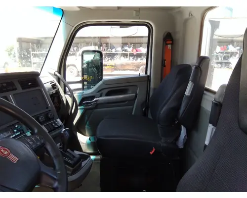 KENWORTH T680 CAB