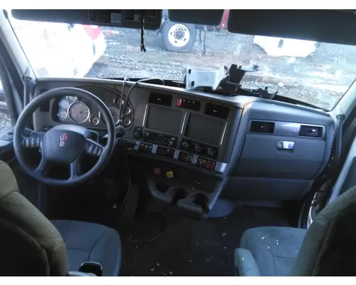 KENWORTH T680 CAB