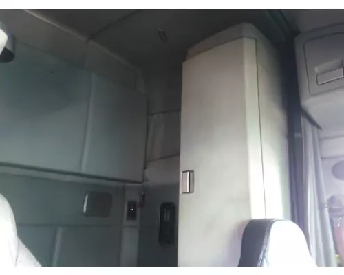 KENWORTH T680 CAB