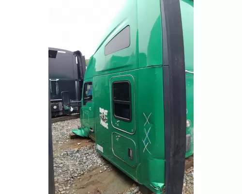 KENWORTH T680 CAB