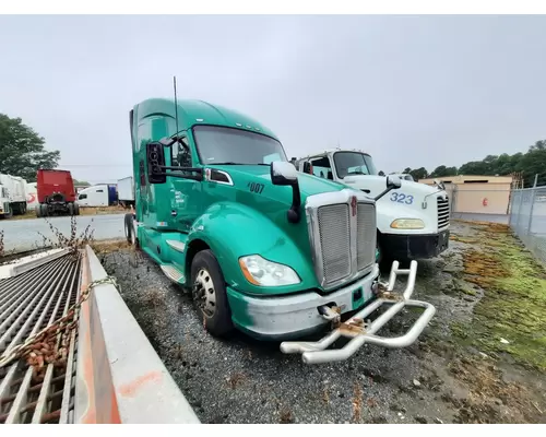 KENWORTH T680 CAB
