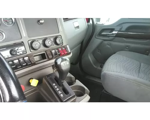 KENWORTH T680 CAB