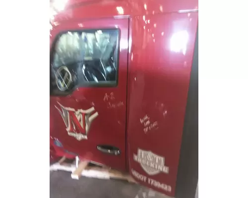 KENWORTH T680 CAB