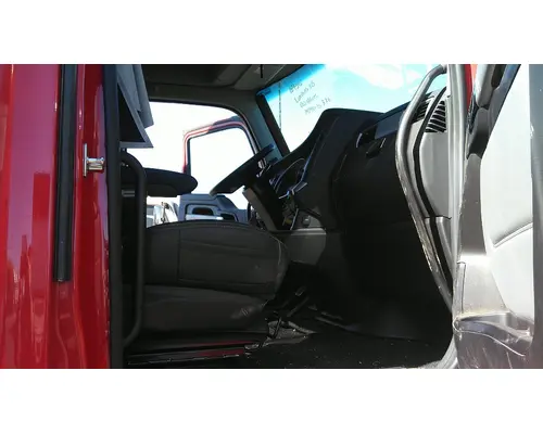 KENWORTH T680 CAB