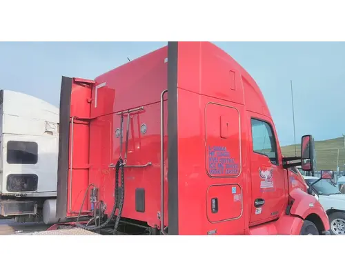 KENWORTH T680 CAB