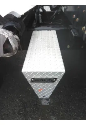 KENWORTH T680 CHAIN HANGER