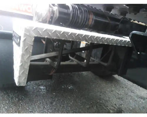 KENWORTH T680 CHAIN HANGER