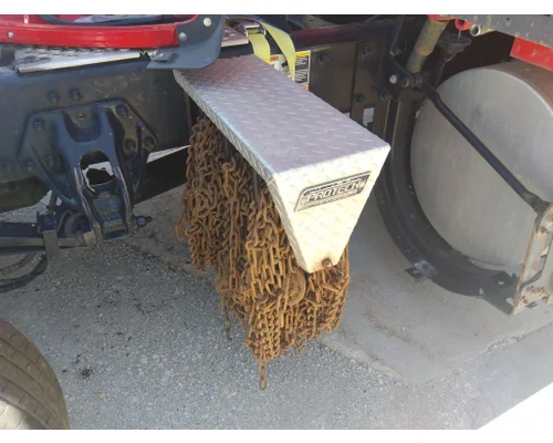 KENWORTH T680 CHAIN HANGER
