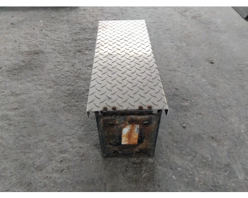 KENWORTH T680 CHAIN HANGER