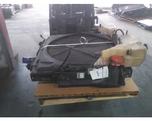 KENWORTH T680 COOLING ASSEMBLY (RAD, COND, ATAAC)