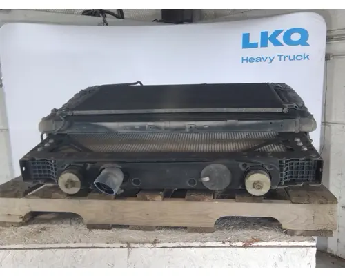 KENWORTH T680 COOLING ASSEMBLY (RAD, COND, ATAAC)
