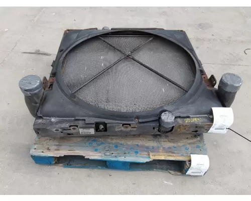 KENWORTH T680 COOLING ASSEMBLY (RAD, COND, ATAAC)