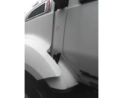 KENWORTH T680 COWL