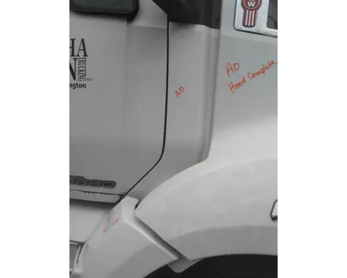 KENWORTH T680 COWL