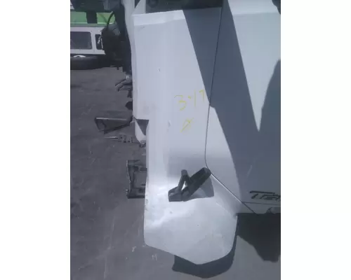 KENWORTH T680 COWL
