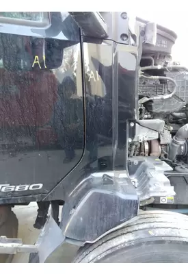 KENWORTH T680 COWL