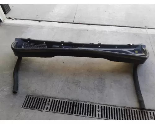 KENWORTH T680 COWL