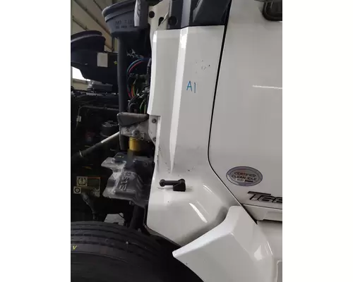 KENWORTH T680 COWL