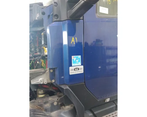 KENWORTH T680 COWL