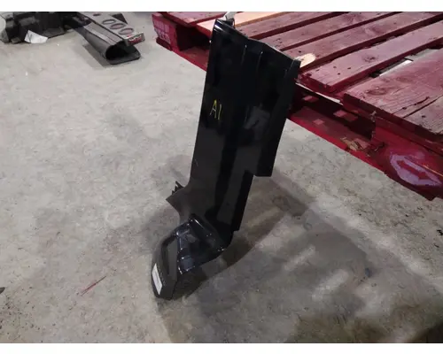 KENWORTH T680 COWL