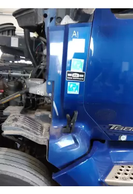 KENWORTH T680 COWL