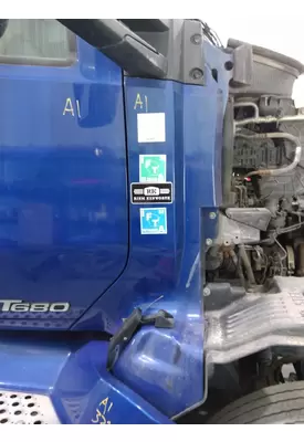 KENWORTH T680 COWL