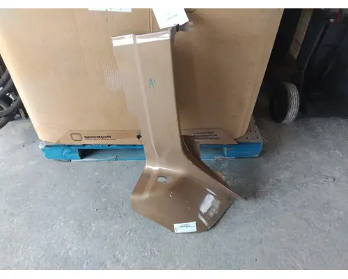 KENWORTH T680 COWL
