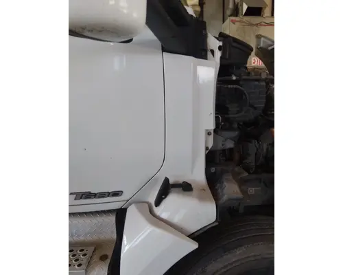 KENWORTH T680 COWL
